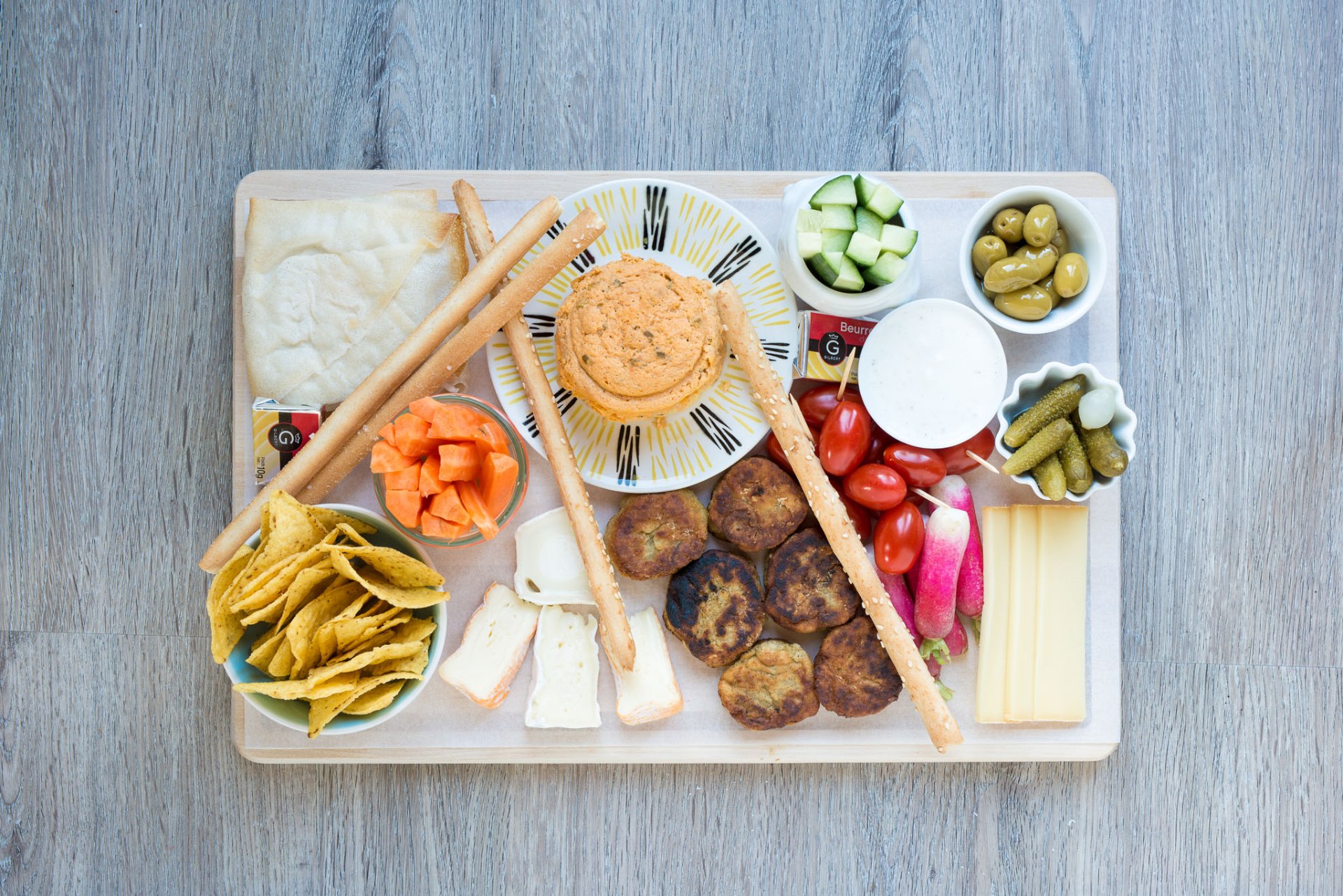 Planche apéritive gourmande d'accueil